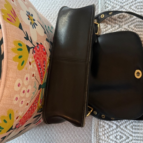 👛Coach 9718 Legacy Black Leather Shoulder Bag with Gold Accents Crescent Flap - Picture 9 of 15